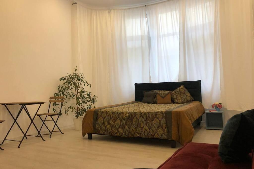 Apartamento Outstanding 3Br Ultracentral Cityview Balcony Aaa Bucarest Exterior foto