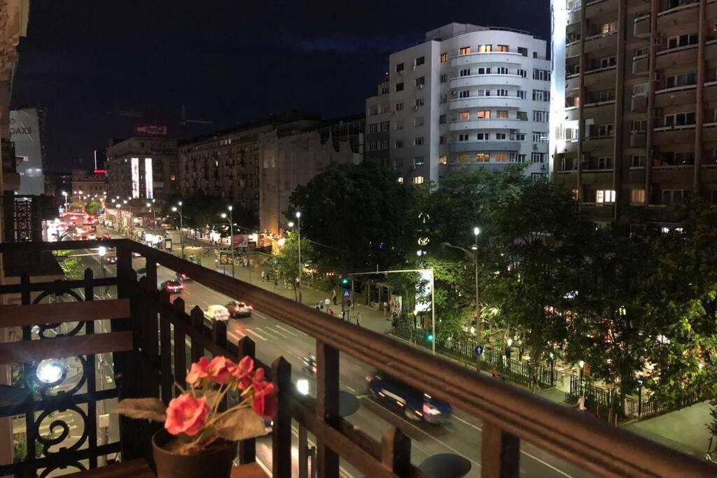 Apartamento Outstanding 3Br Ultracentral Cityview Balcony Aaa Bucarest Exterior foto