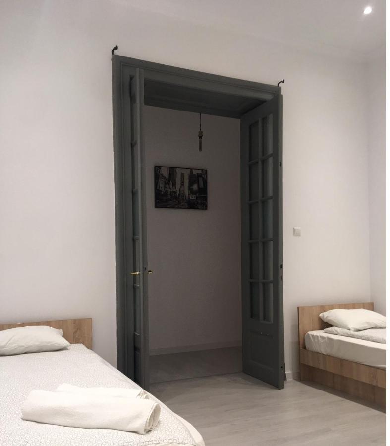 Apartamento Outstanding 3Br Ultracentral Cityview Balcony Aaa Bucarest Exterior foto