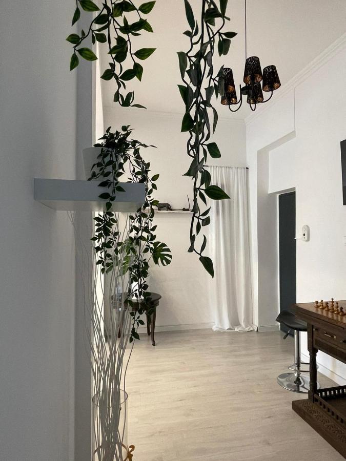 Apartamento Outstanding 3Br Ultracentral Cityview Balcony Aaa Bucarest Exterior foto